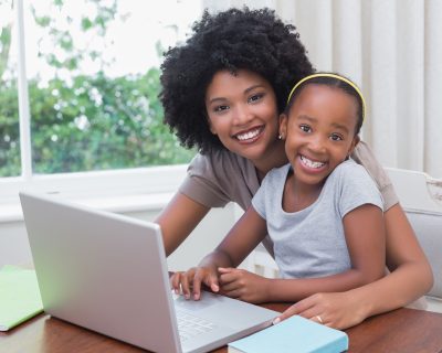 education-WordPress-theme_computer-for-kids Be familiar with the computer